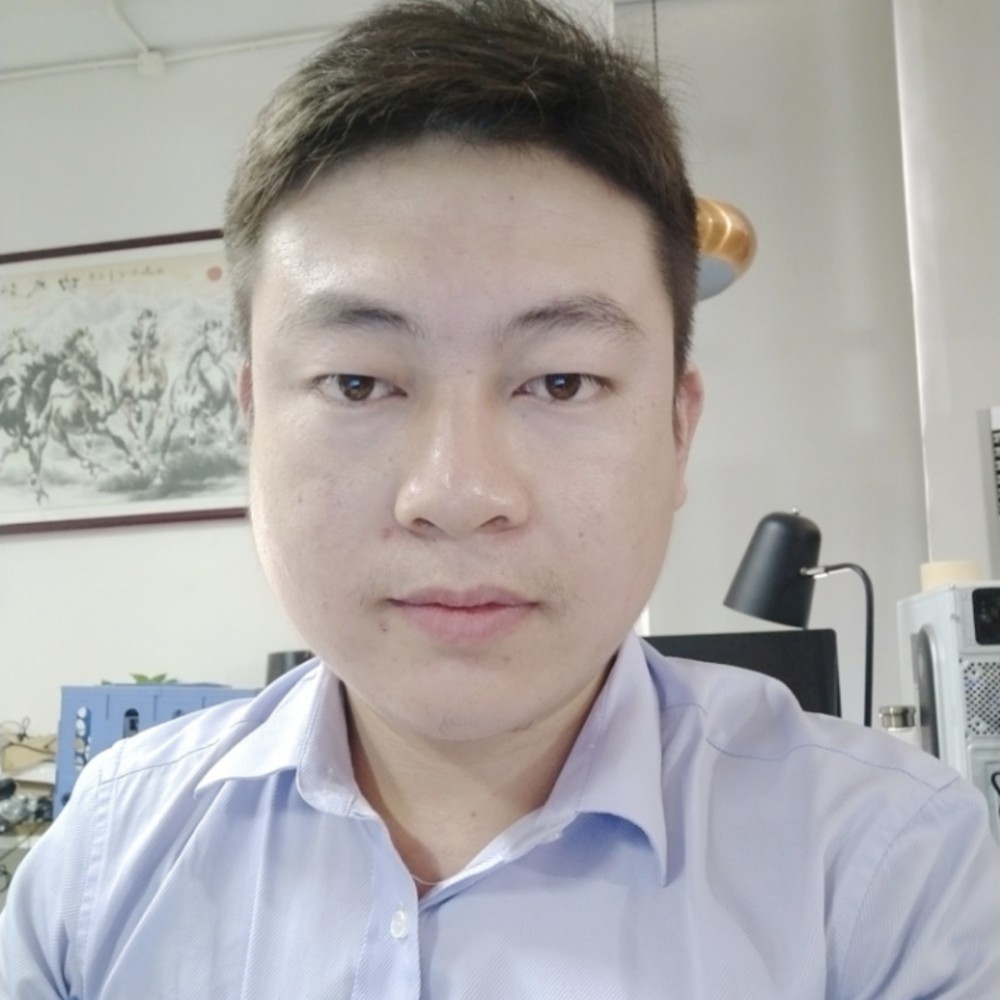 枫叶红缘的照片