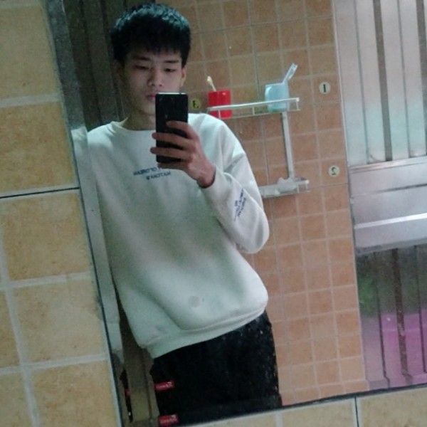 这人是谁的照片