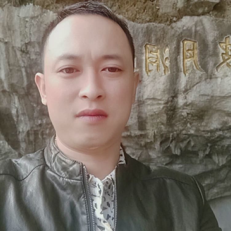 青花向无垠的照片
