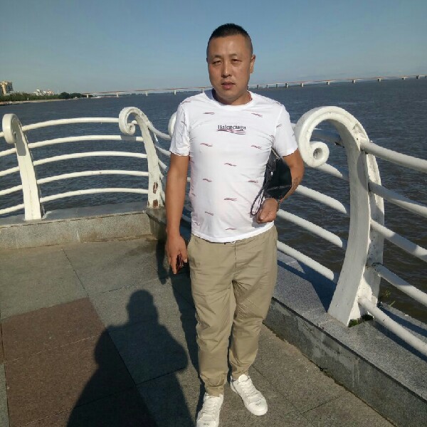 俊秀爱情的照片