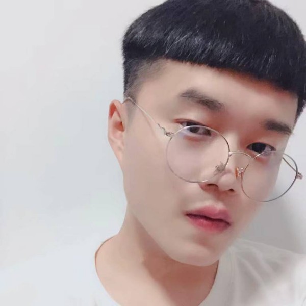 Ryoo的照片