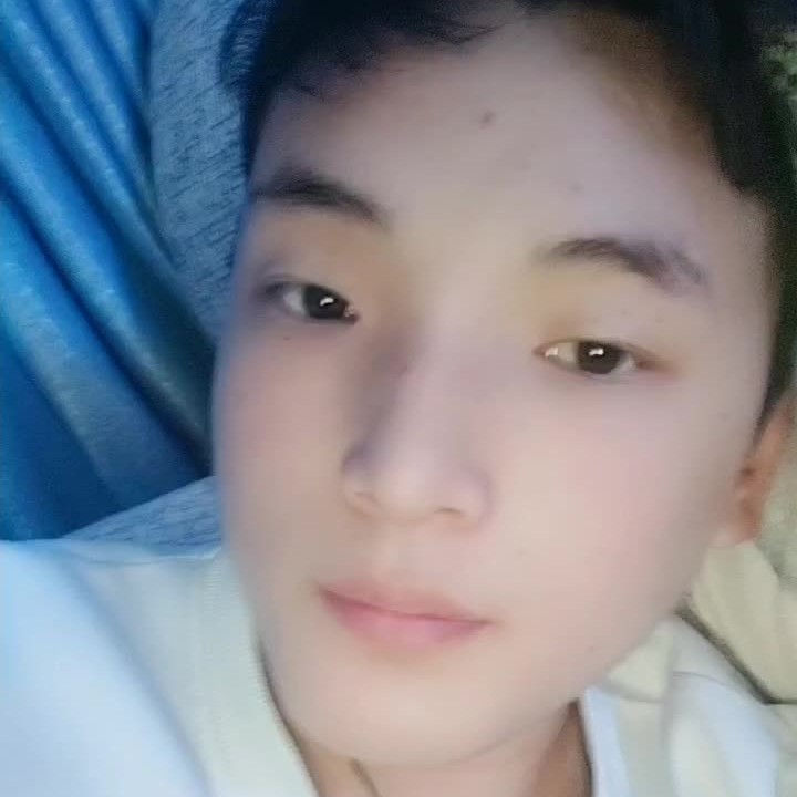 合适就牵手的照片