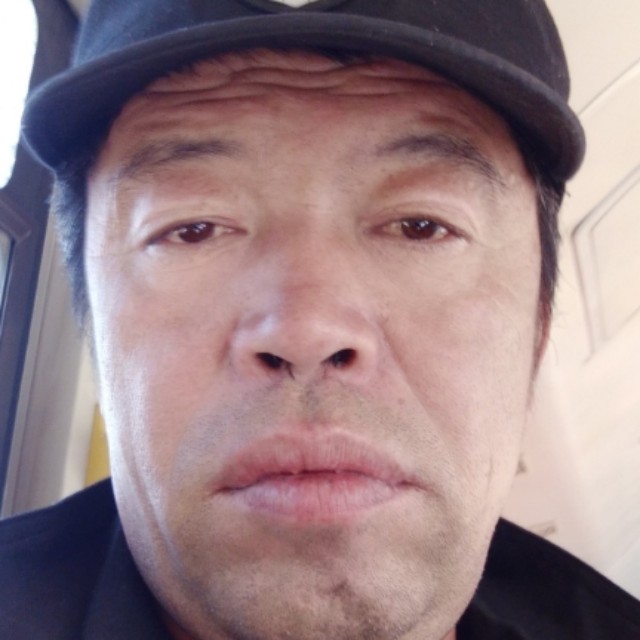 明媚笑棒球的照片