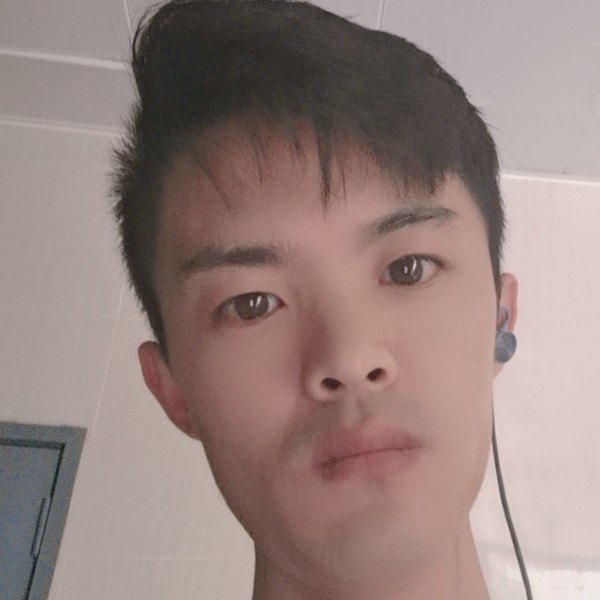 干净挽手情殇的照片