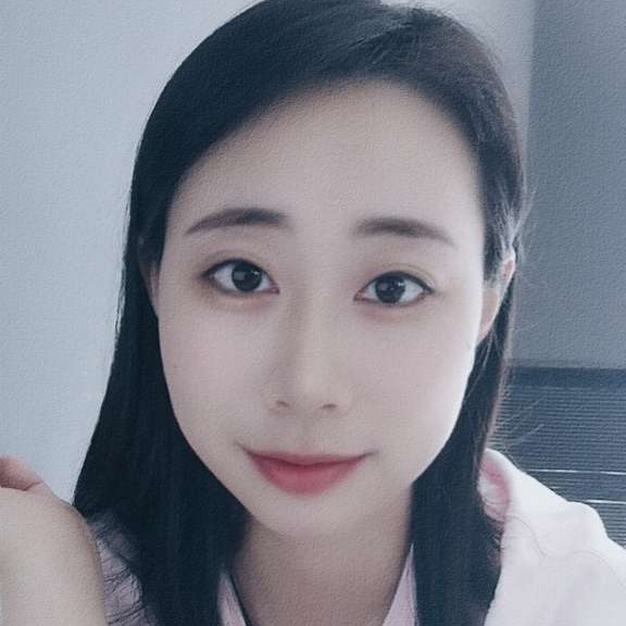 柔弱de琳赛的照片
