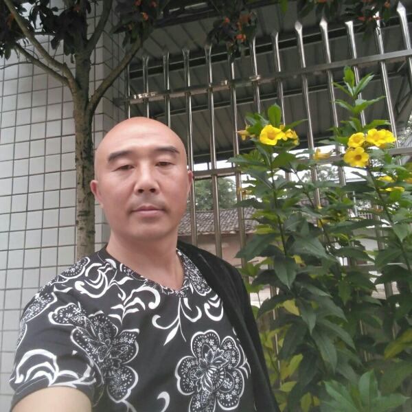 周明君的照片