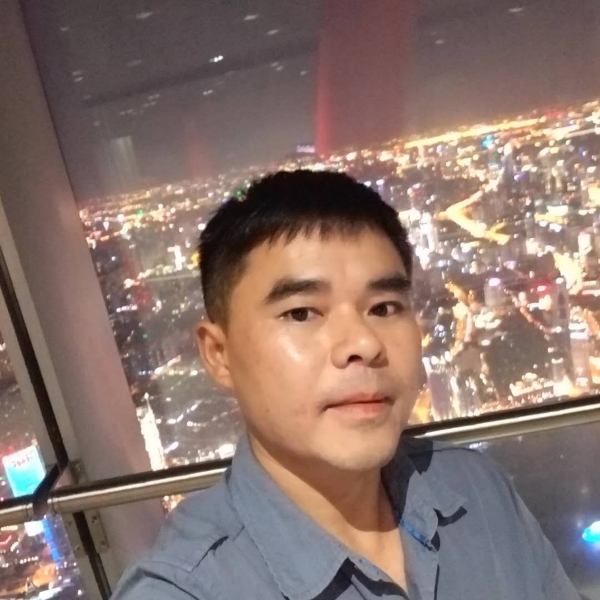 薄颂的照片