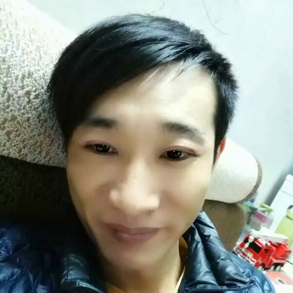 爱你的人是我啊的照片