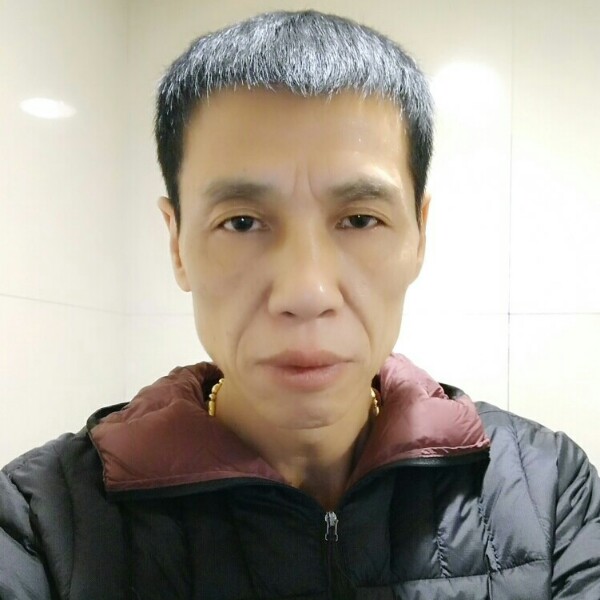 发卡踢彪壮的照片
