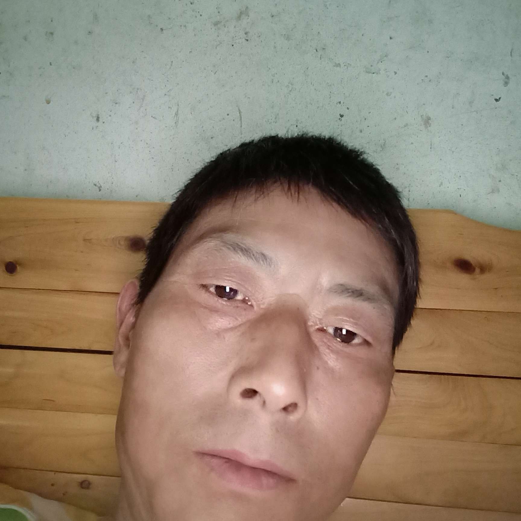 女王和现代的照片