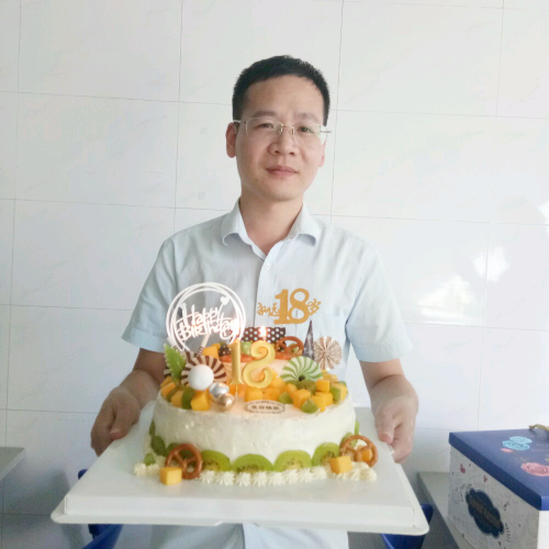 梧桐柳树的照片