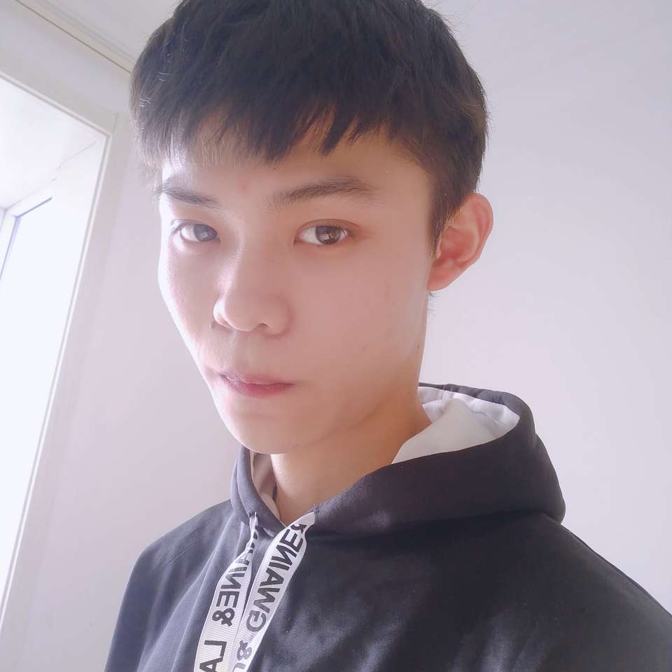 幽默苦恋霓裳的照片