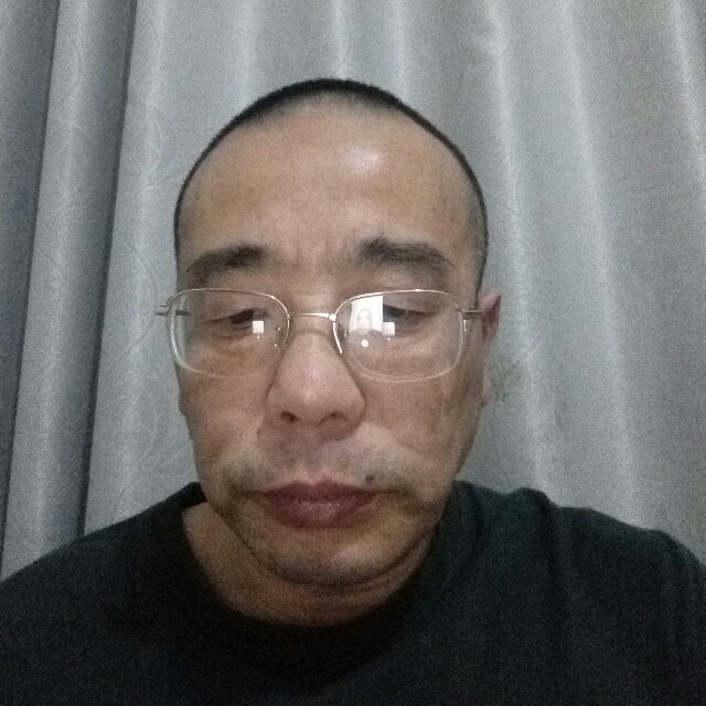 简单的人。的照片