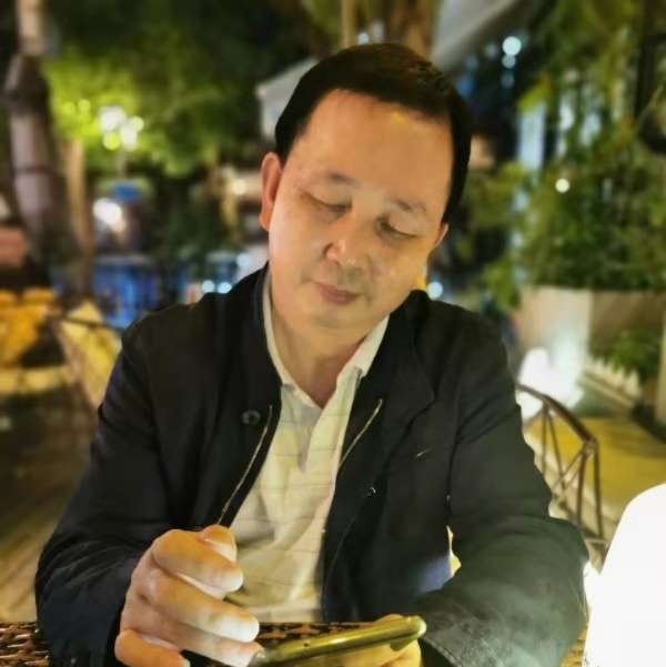 缥缈改变墨镜的照片