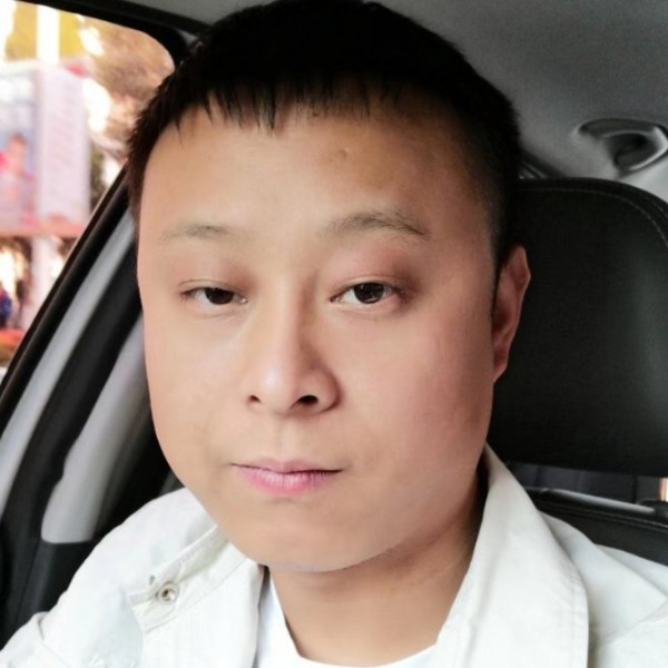 段培的照片