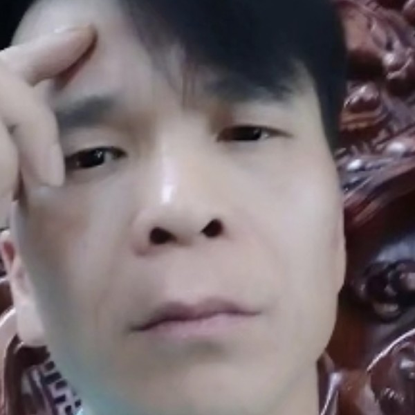 稳重那故事的照片