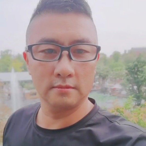 沉静相许凉面的照片