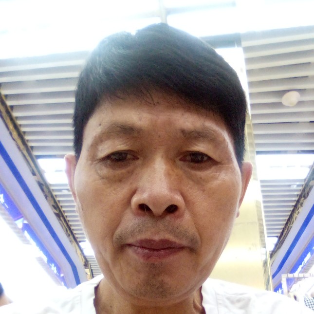 激动請茉莉的照片