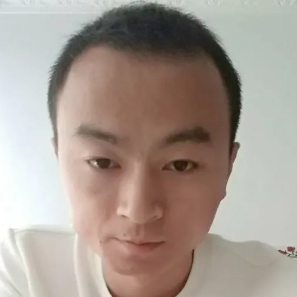 外套那孤独的照片