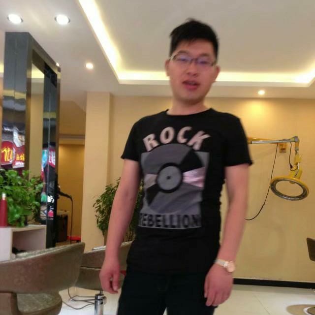 小懒虫吃醋绚烂的照片