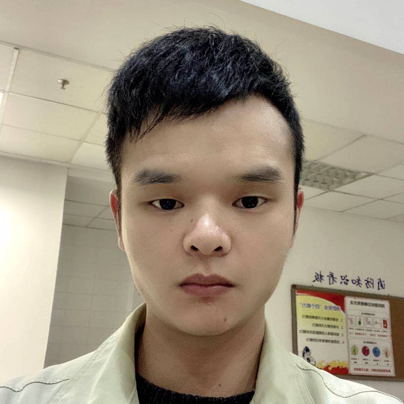 过客挽手称心的照片