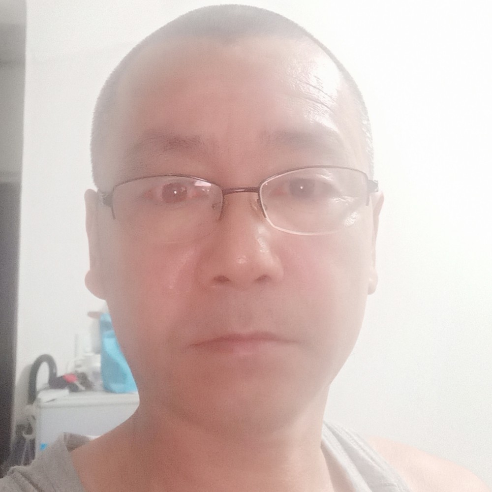 自已人的照片
