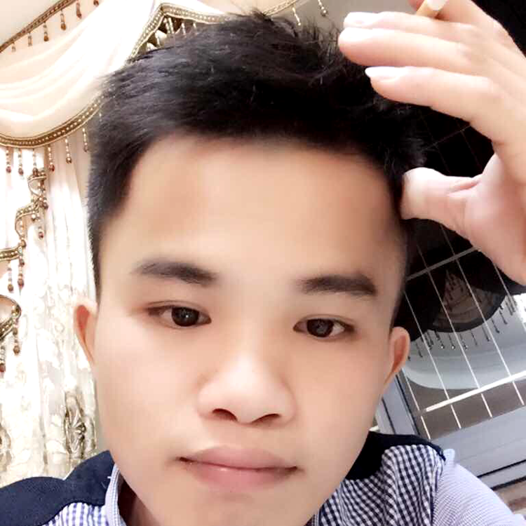 山岚華麗的照片