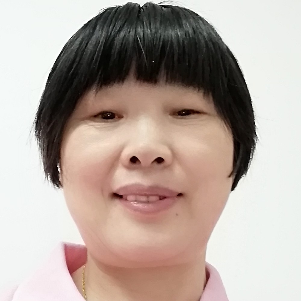 显莉的照片