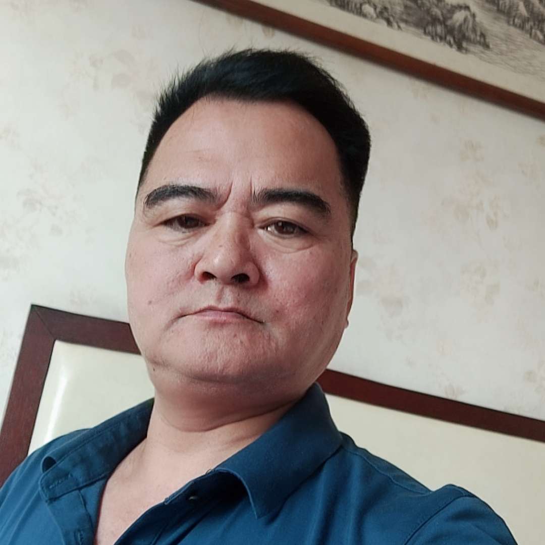 林栋的照片
