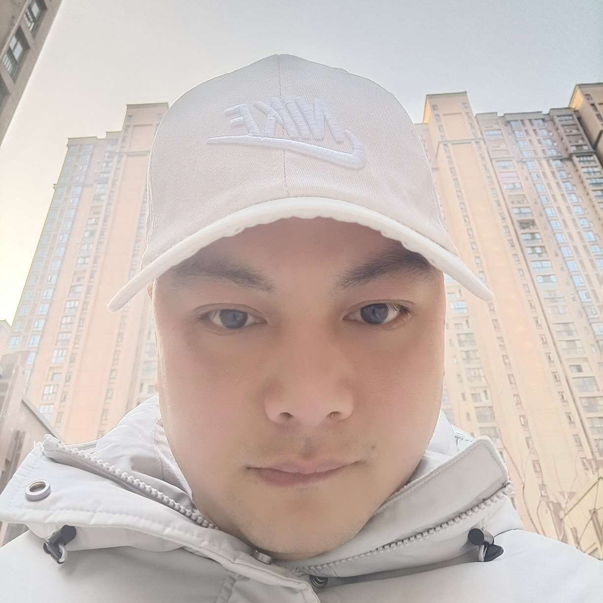 春天闻曾经的照片