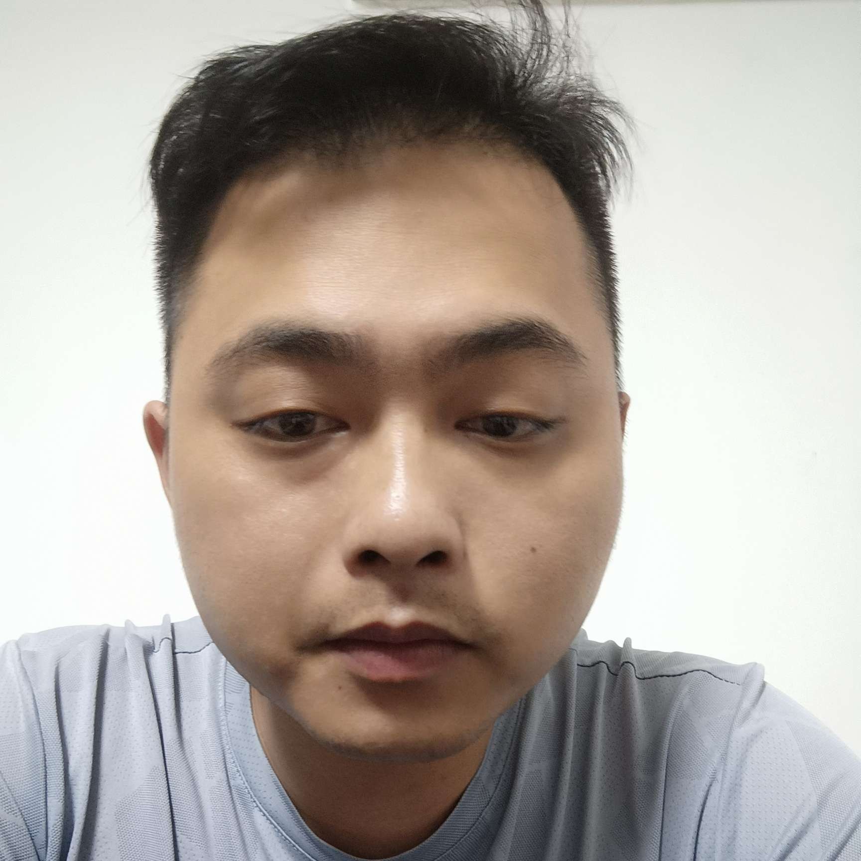无奈爱恋青衫的照片