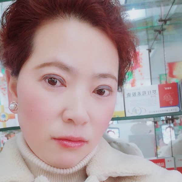等爱的玫儿的照片