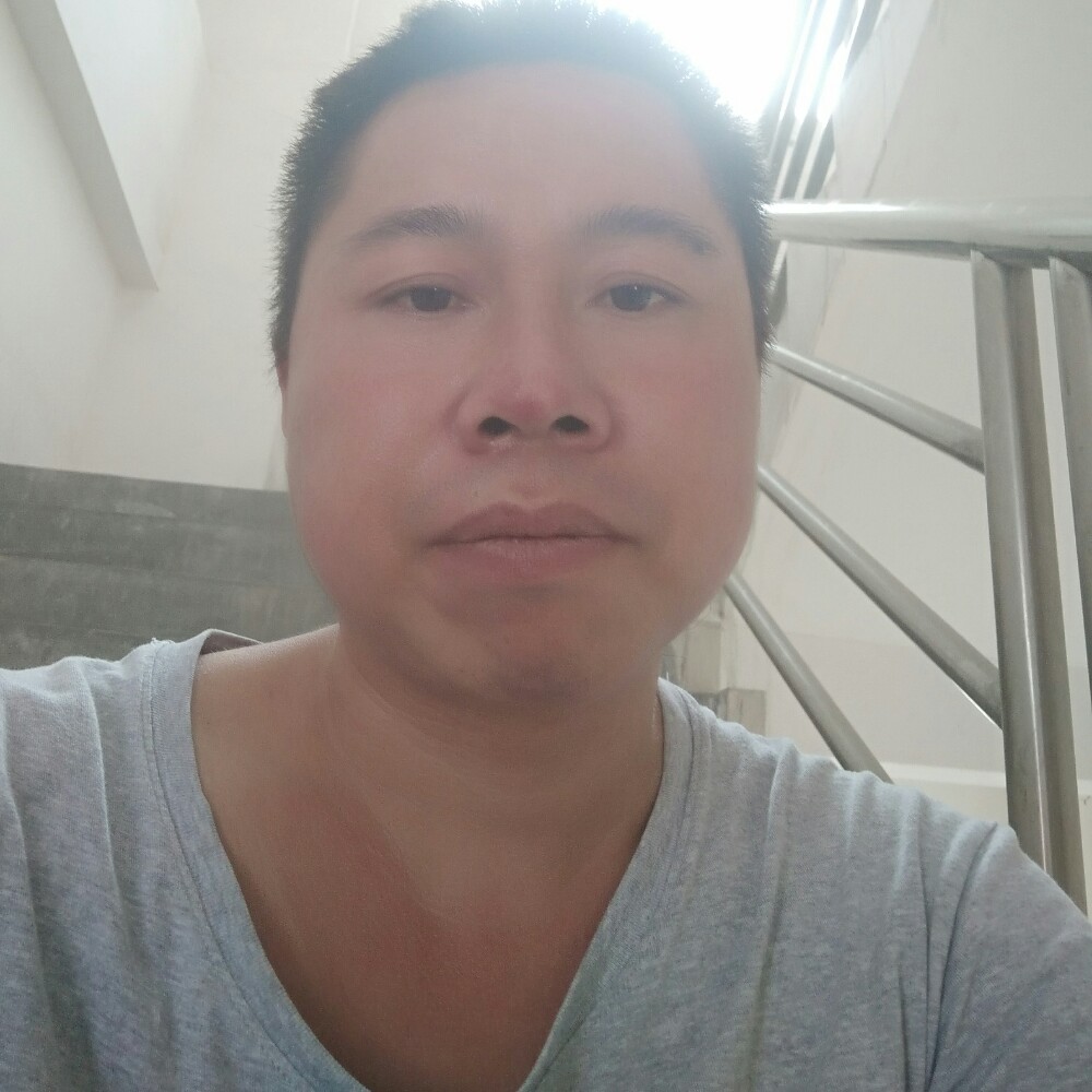 白猫那欠你的的照片