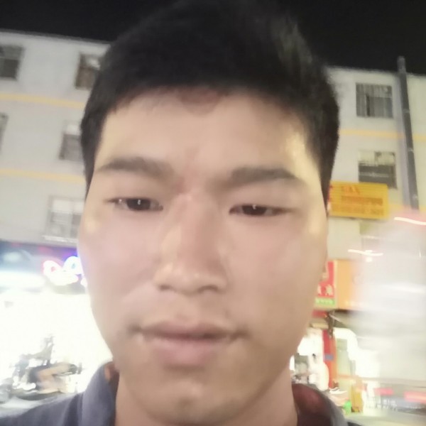 月亮笑透彻的照片