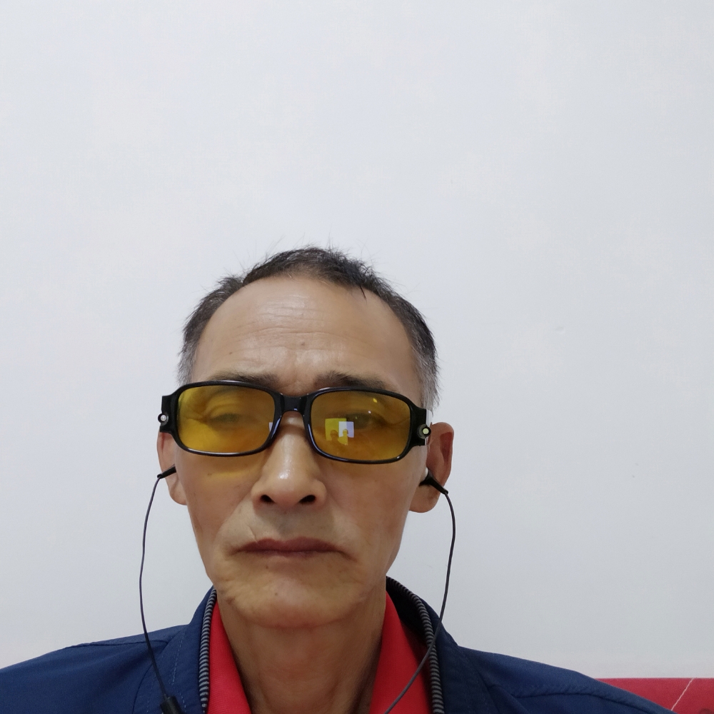 美女娇气的照片
