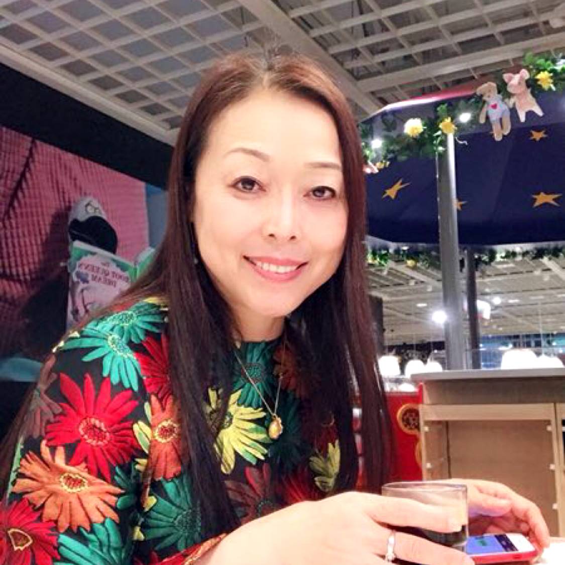 鲁鸿的照片