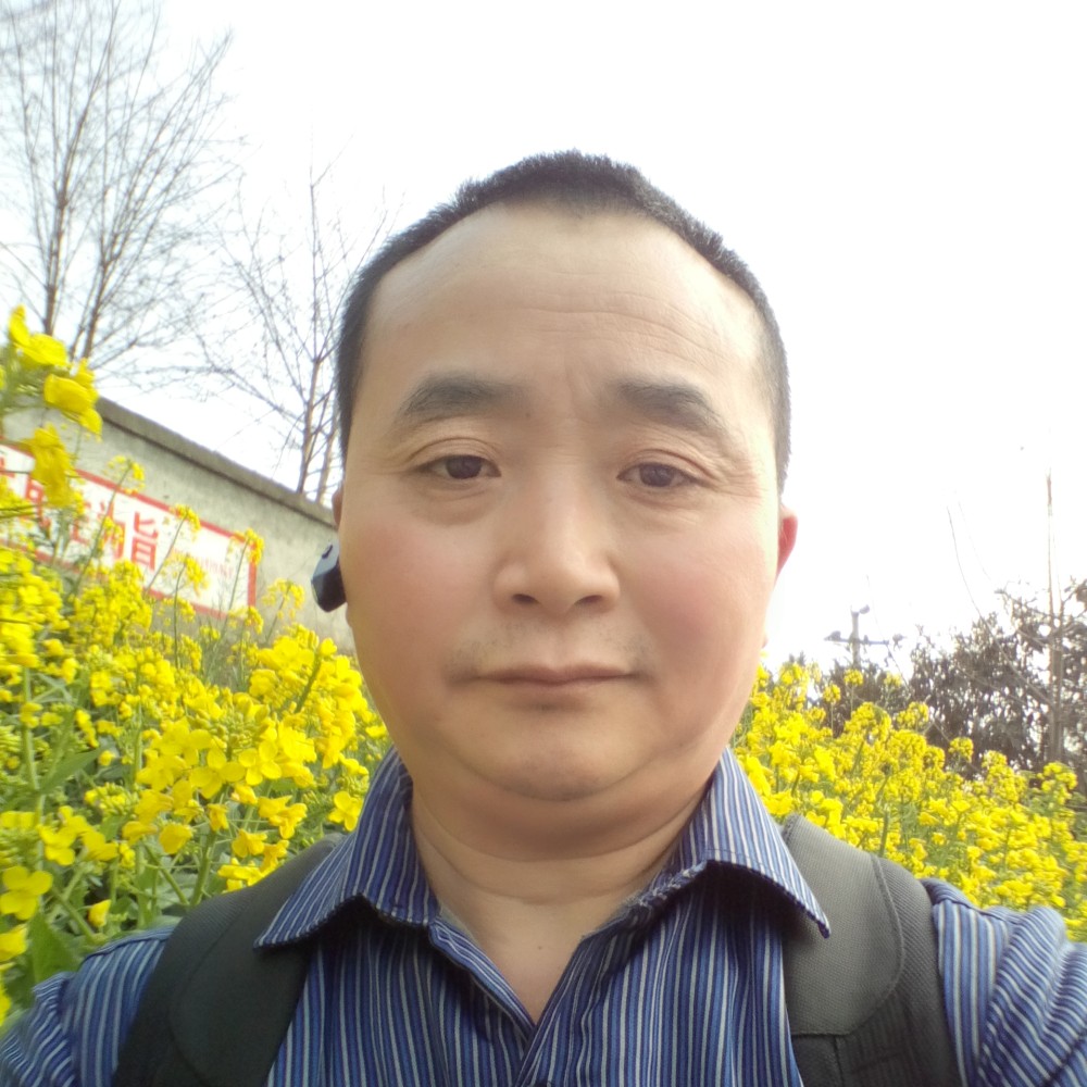 静待缘分的离异男的照片