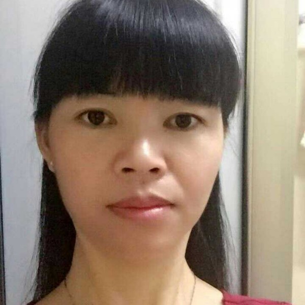 安静笑黑夜的照片