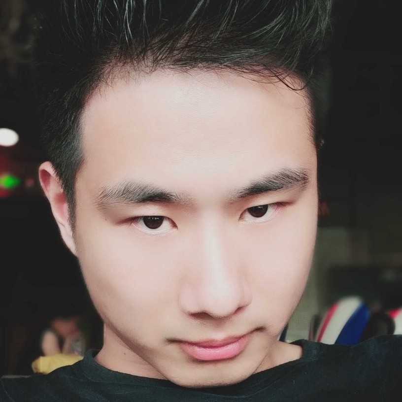 单身笑水影的照片