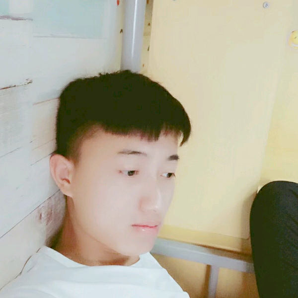 未来苦恋甜蜜的照片