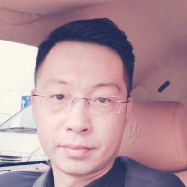 无私浅吻蓝莓的照片