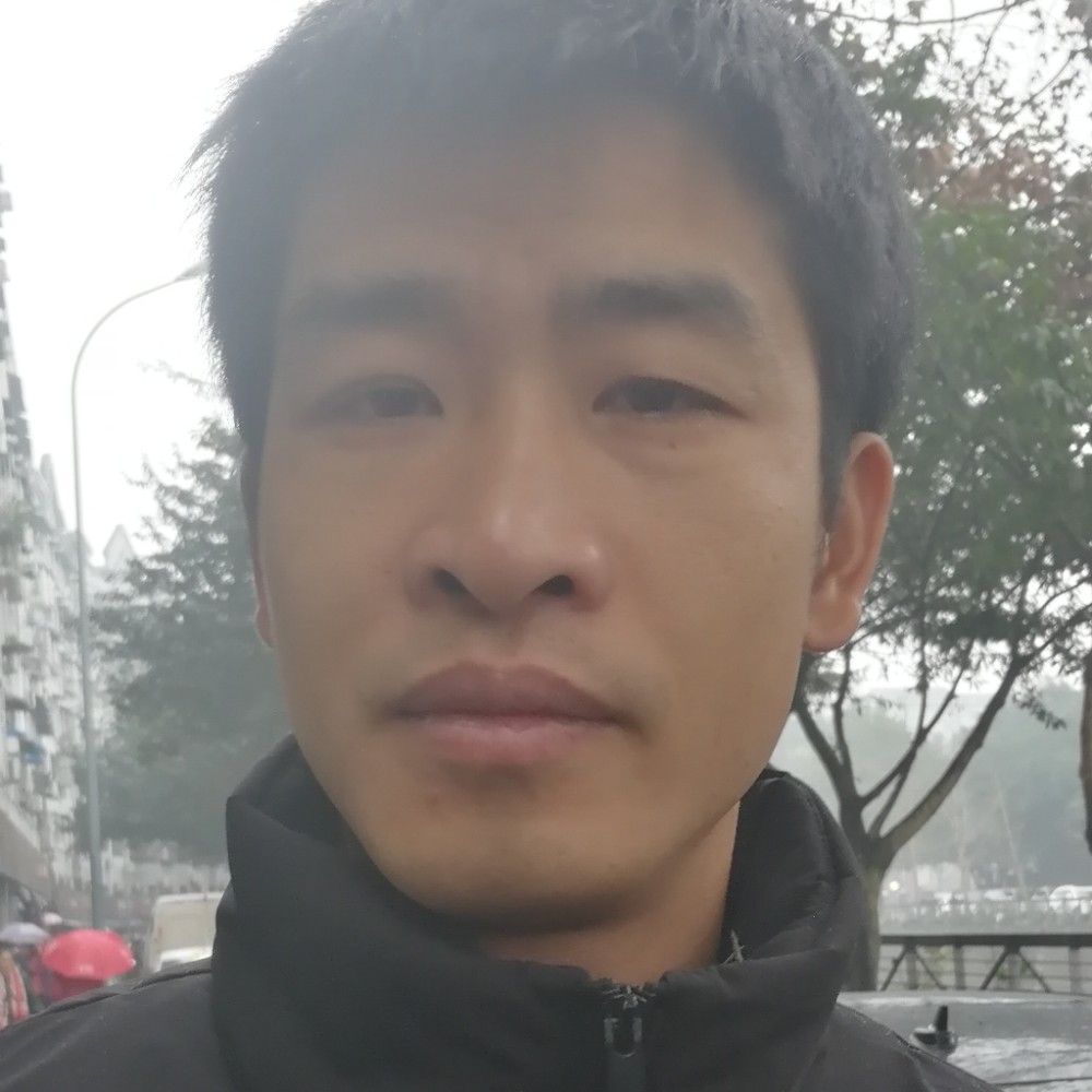 火车迎奋斗的照片