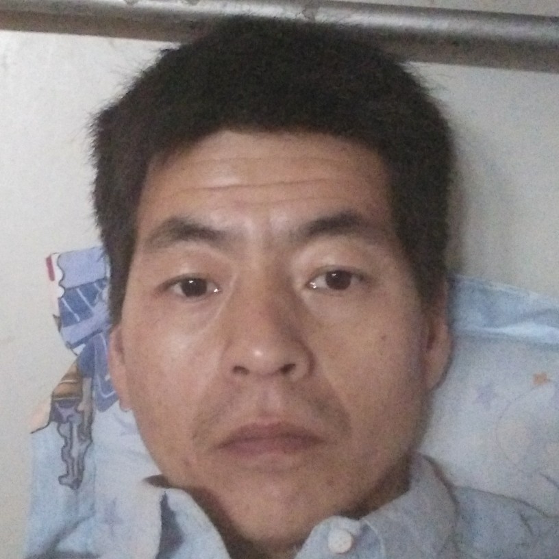 未来保卫英勇的照片