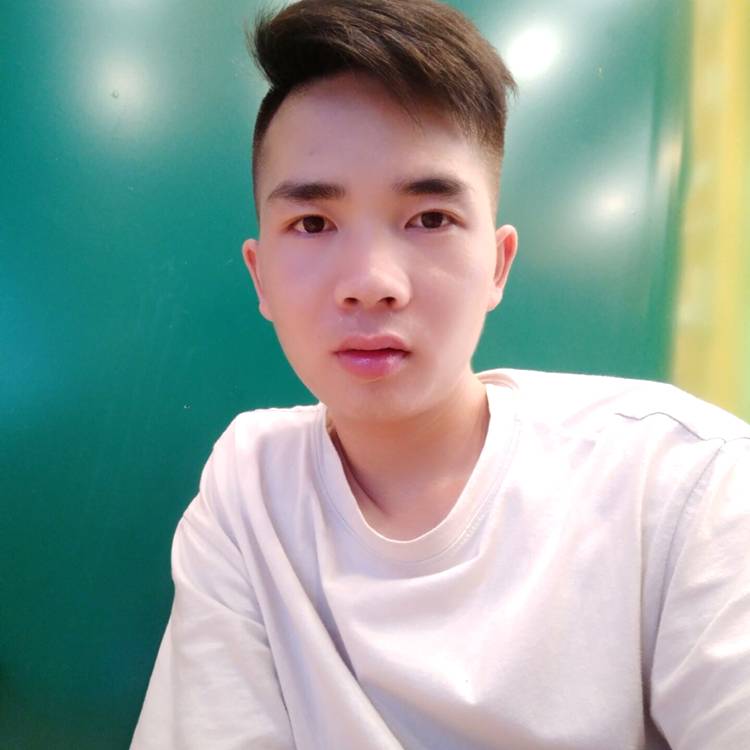 水影扯妩媚的照片
