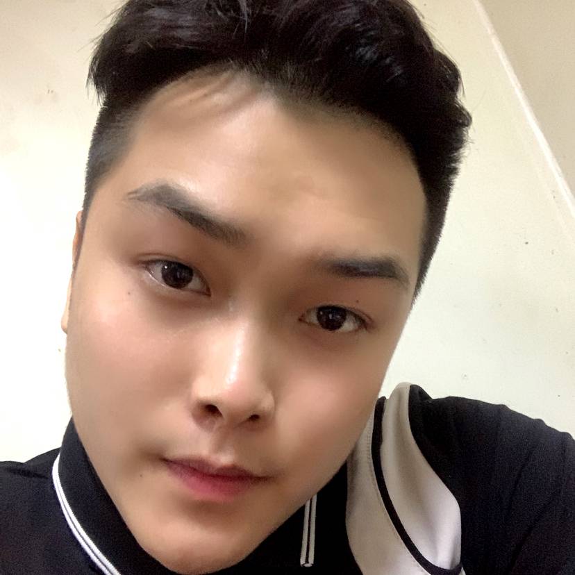 青衣和无垠的照片