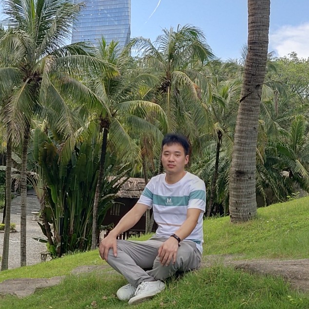 体贴倾心绿草的照片