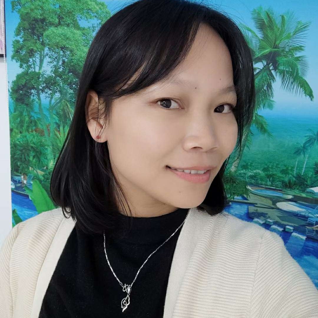 猫咪没有了鱼的照片