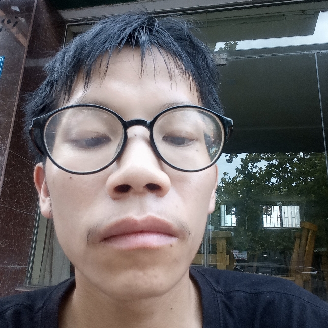 花生方慈祥的照片