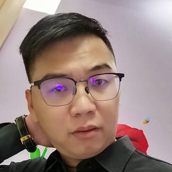 时奋光斗的照片