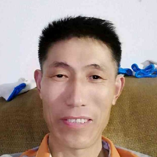 深情迎火的照片